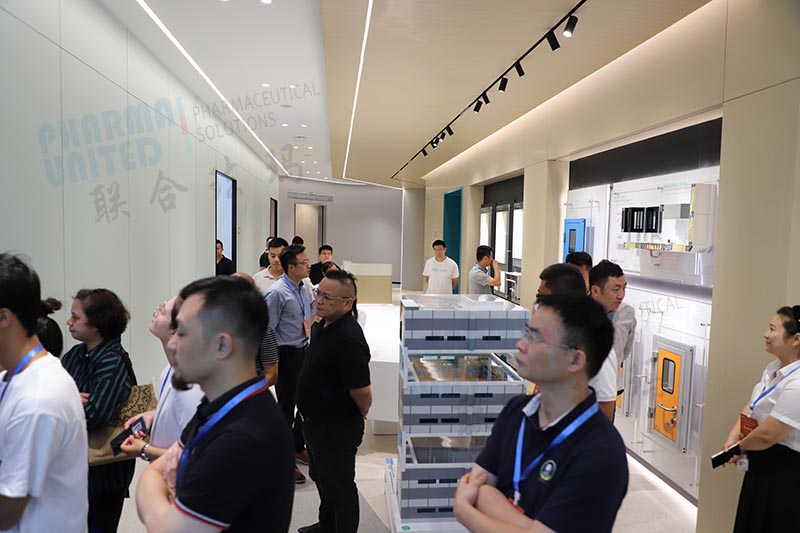 Uma visita bem-sucedida de colegas do setor à Pharma United Co., Ltd.